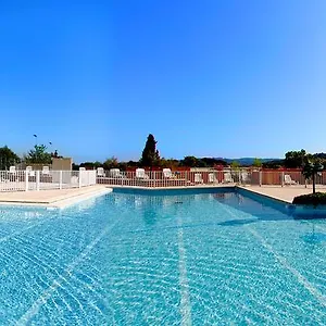 Le Domaine Du Thronnet Aparthotel Figanières
