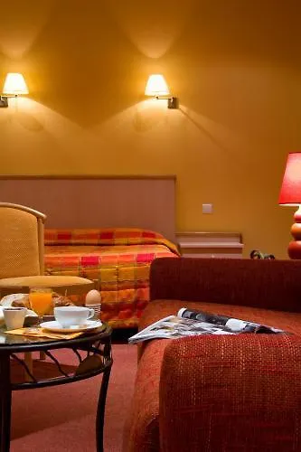 Hotel Restaurant Le Parc Moulins  Moulins (Allier)