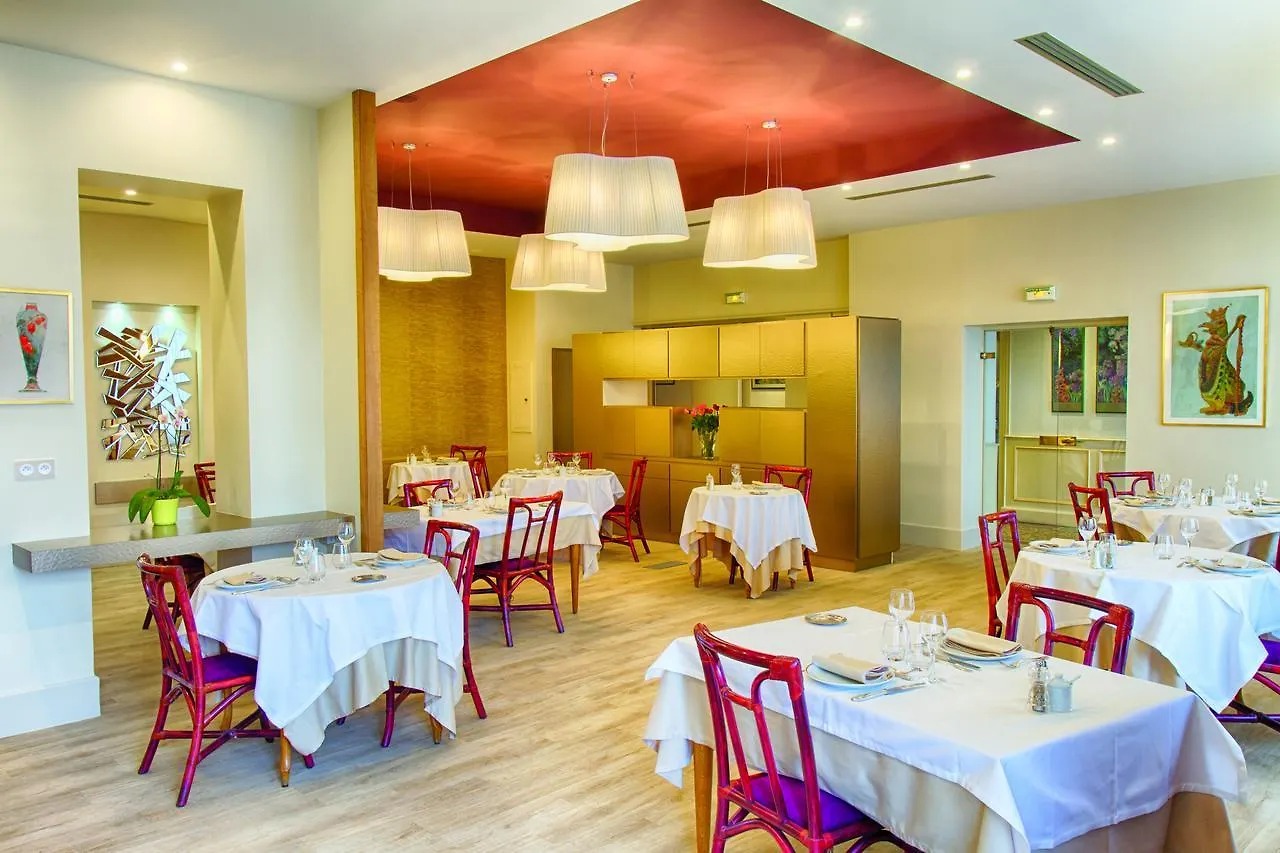 ***  Hotel Restaurant Le Parc Moulins  France