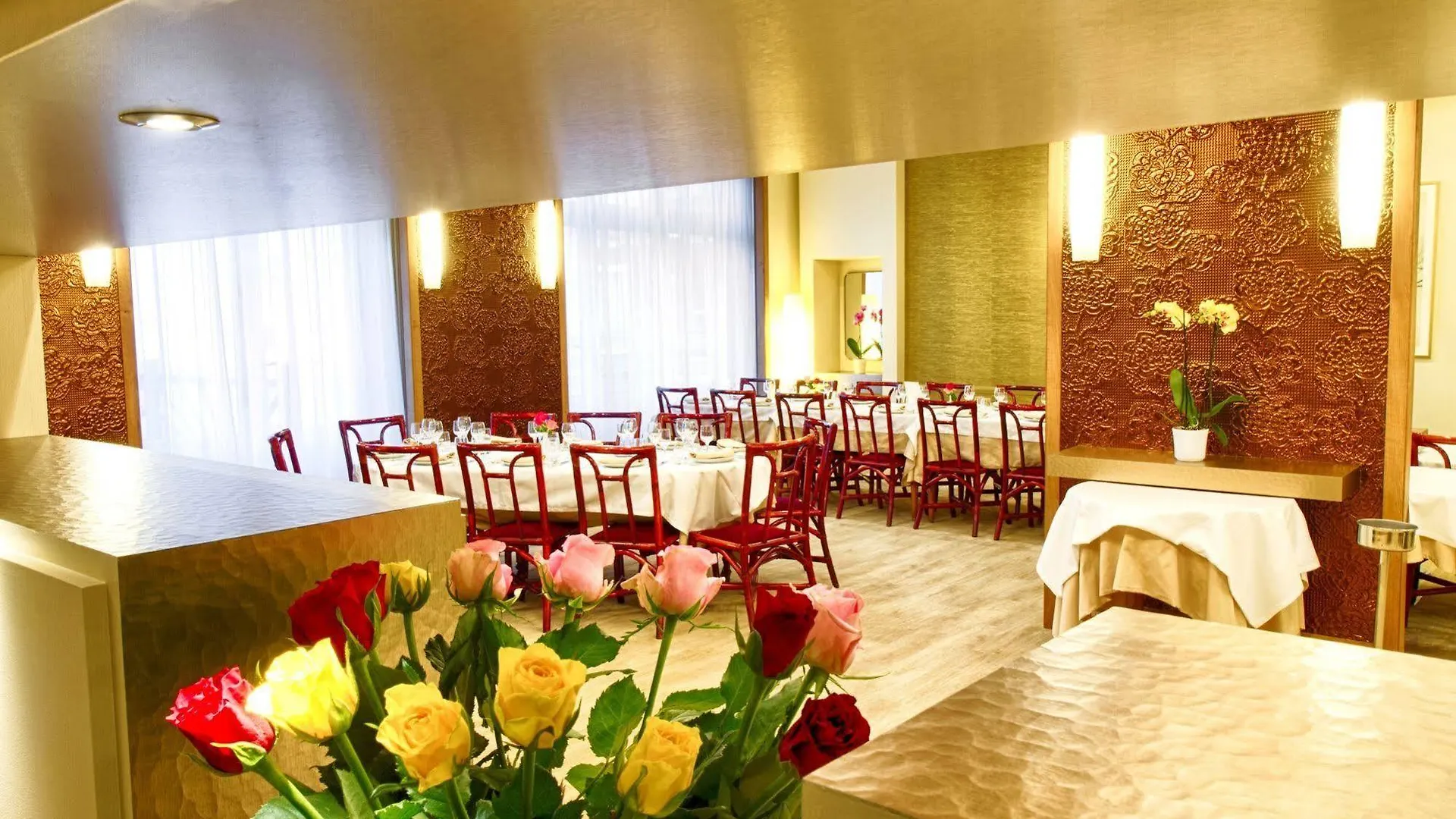 Hotel Restaurant Le Parc Moulins  France